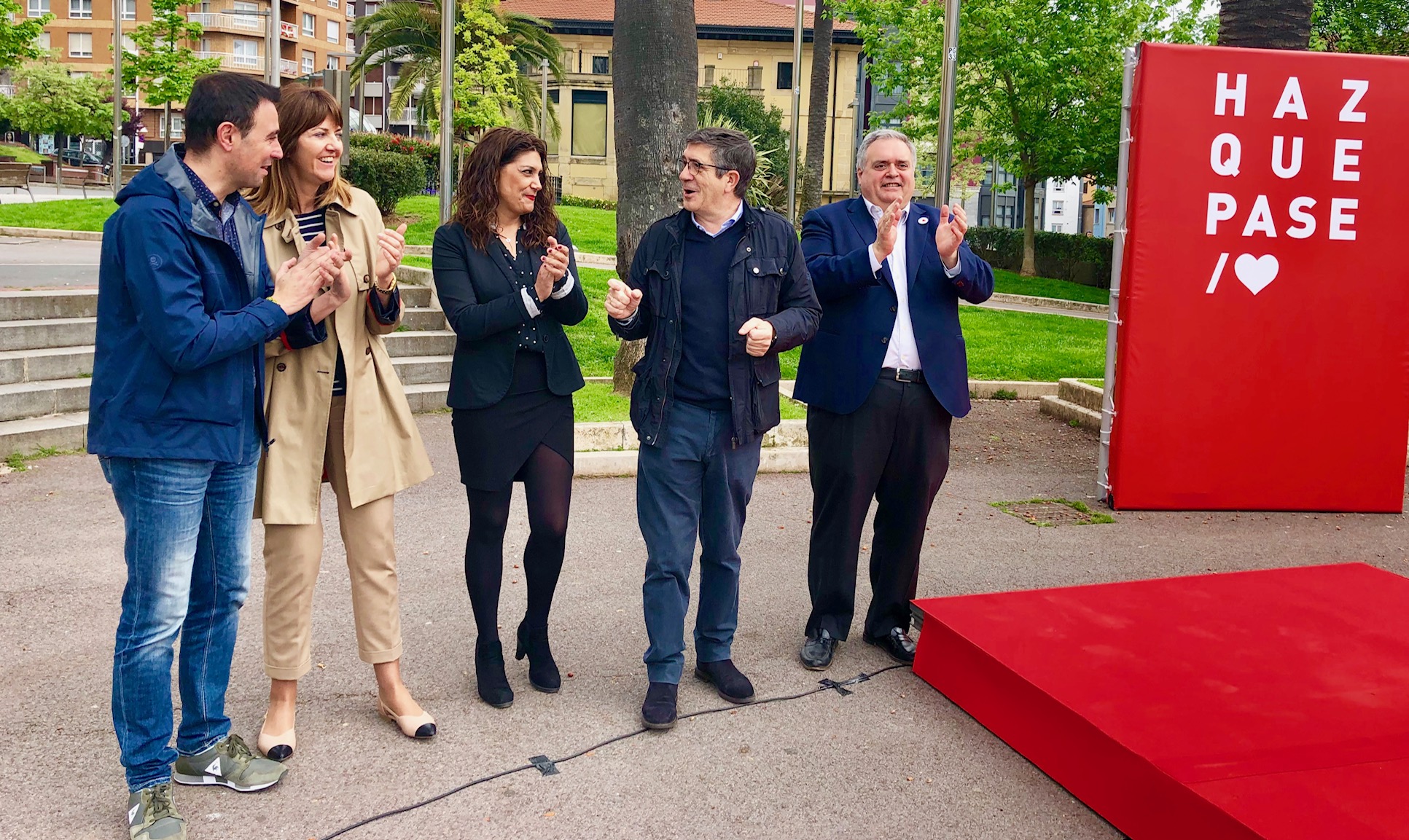 Acto político en Santurtzi, con Patxi López y Txema Oleaga
